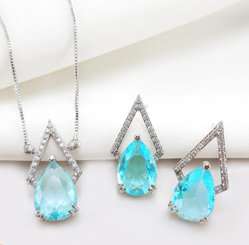 Semi-Jewelry - Set - Earring and Necklace with Zirconias and Stones' 18k Gold Plating