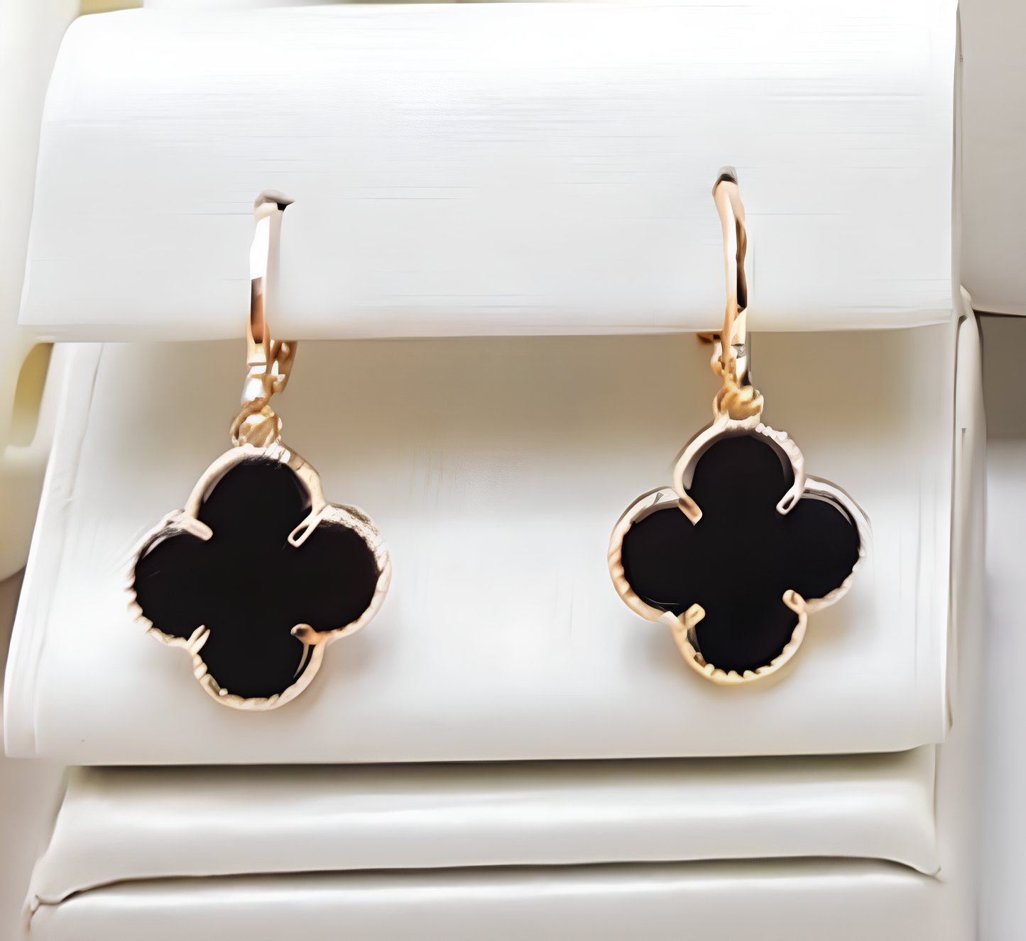 Semi-Jewel- Earring - Flower - Black Onyx Stone '18k Gold Plated