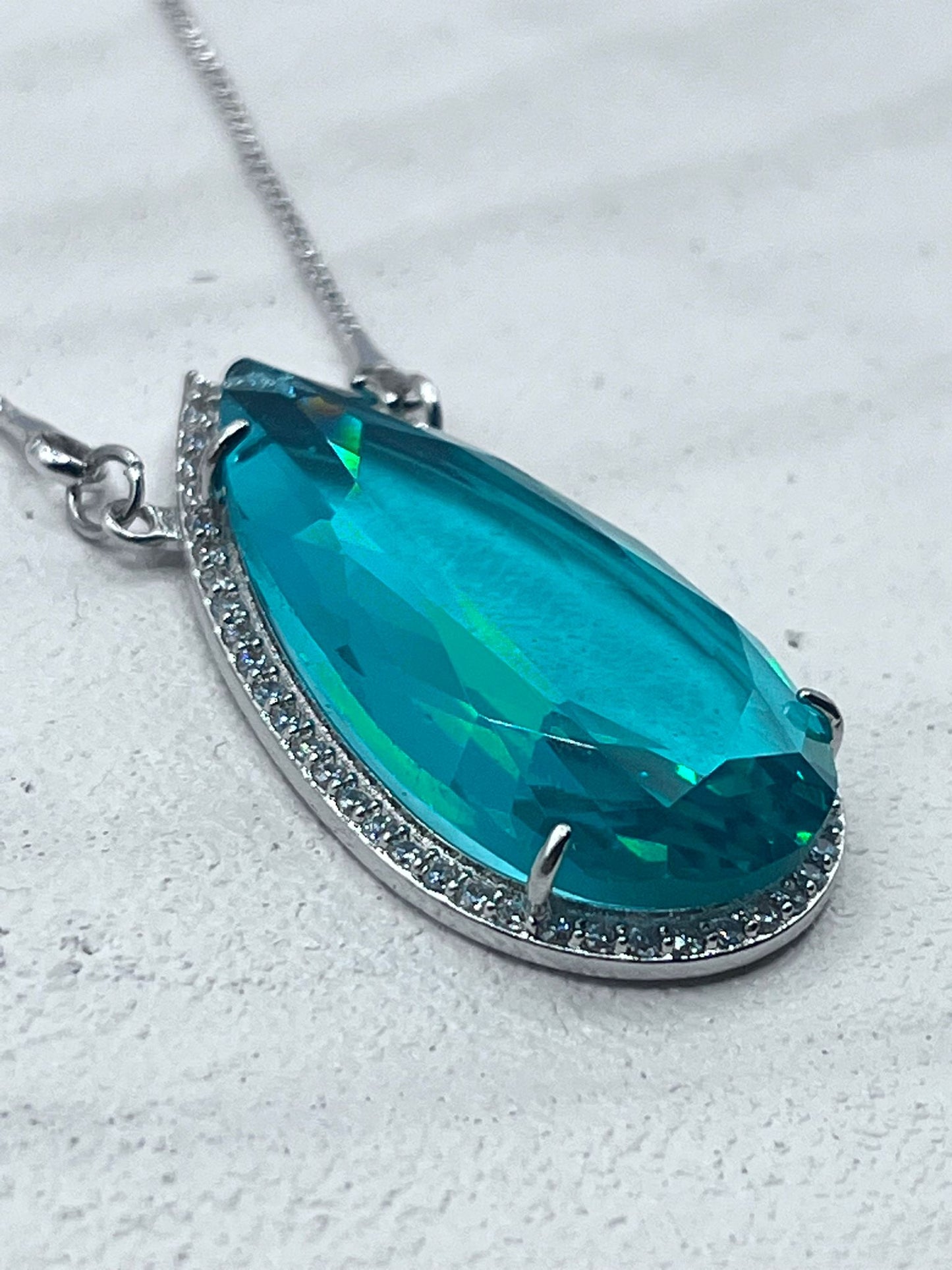 Semi-Jewel- Necklace- with Zirconias and Stone' 18k Gold Plating