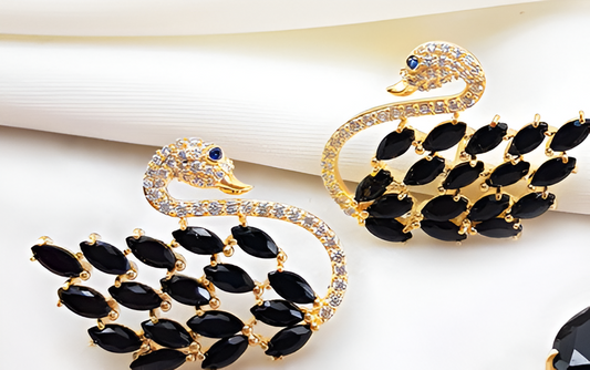 Semi-Jewel - Swan Crystal' 18k Gold Plated' Earring